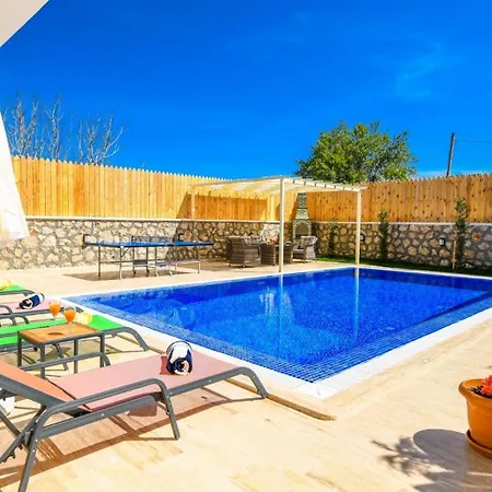 Bezirgan Village 2 Bedroom - 4320 *