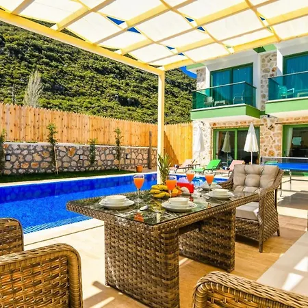 Bezirgan Village 2 Bedroom Kalkan
