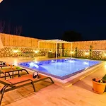 Villa Bezirgan Village 2 Bedroom Kalkan
