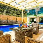 Bezirgan Village 2 Bedroom Kalkan